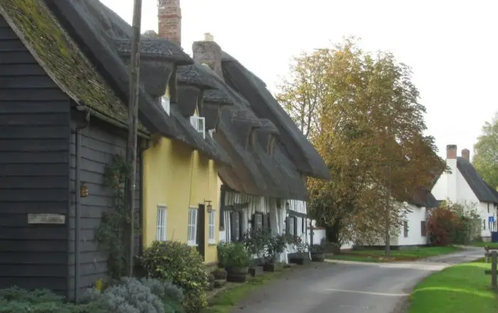 10_great_english_cottage_books